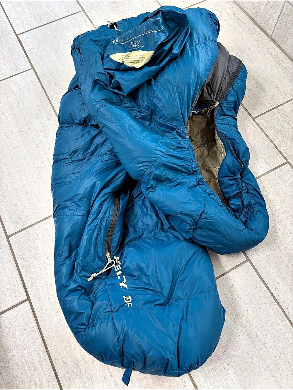 KELTY Cosmic 20 Down Sleeping Bag Blue - Regular Size
